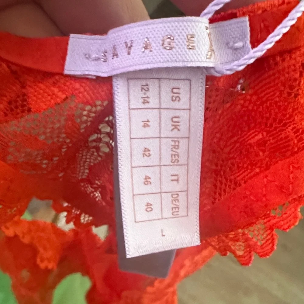 Savage Fenty Lacy V-Front Racerback Bralette - Orange - Picture 2 of 2